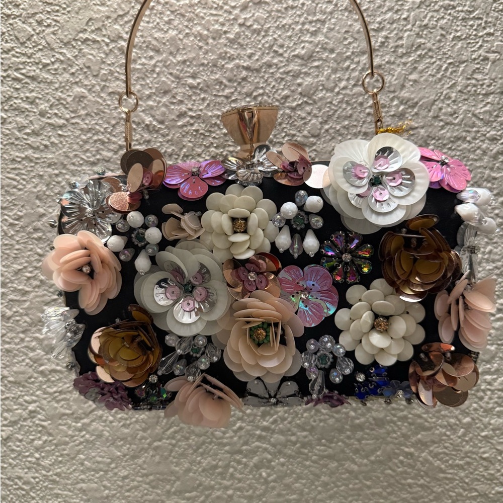 New been hand bag clutch
